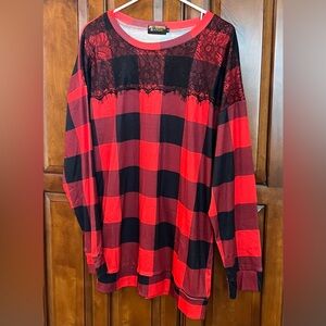 Black & Red Plaid w/Lace Detail Womens  Top ❤️🖤